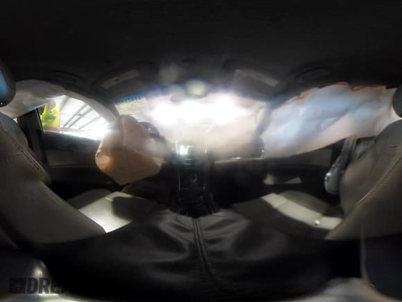 ✅ 2016 Cadillac ATS Luxury Collection RWD • VIN: 1G6AB5RX6G0113086 • Lot: 41421552. Wystawiony na IAAI z przebiegiem 105 528 mil. Bezpłatny archiwum sprzedaży aukcyjnych z USA i szczegółowy raport historii pojazdu na DreamBid. Zdjęcie 17.