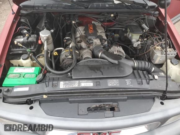 ✅ 1995 GMC Jimmy SLE Convenience • VIN: 1GKDT13W0S2519253 • Lot: 43536865. Listed on Copart with 121,556 mi. Free auction sales archive from the USA and detailed vehicle history report at DreamBid. Image 11.