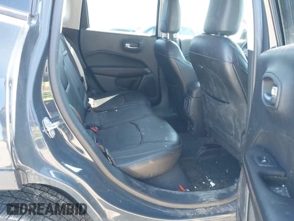 ✅ 2018 Jeep Compass Limited • VIN: 3C4NJDCB1JT175370 • Лот: 42039244. Опубликован ранее на IAAI с пробегом 99 556 миль. Бесплатный доступ к архиву аукционных продаж из США и подробный отчёт об истории автомобиля на DreamBid. Изображение 8.