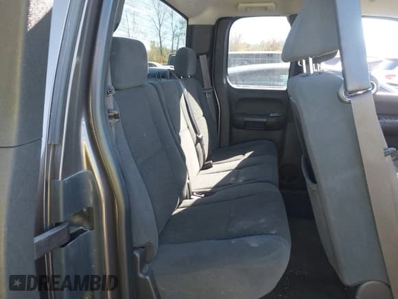 ✅ 2007 Chevrolet Silverado 1500 1LT • VIN: 2GCEK19J471669369 • Lot: 43467417. Listed on IAAI with 148,838 mi. Free auction sales archive from the USA and detailed vehicle history report at DreamBid. Image 8.