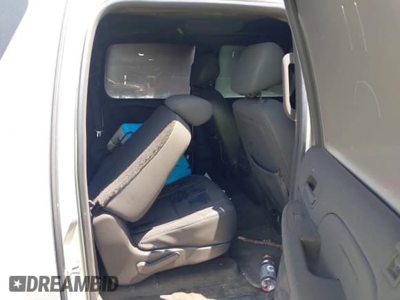 ✅ 2010 Chevrolet Suburban LT • VIN: 1GNUKJE39AR134756 • Lot: 42824041. Listed on IAAI with Not provided. Free auction sales archive from the USA and detailed vehicle history report at DreamBid. Image 8.