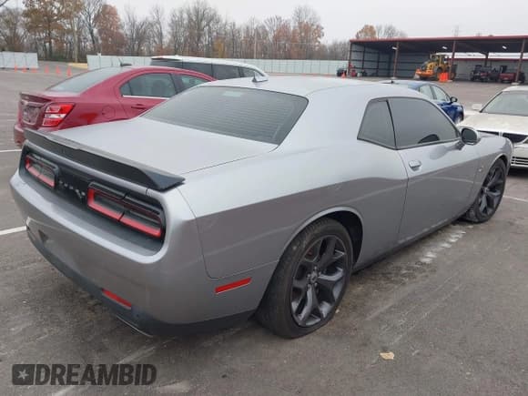✅ 2015 Dodge Challenger R/T Scat Pack Shaker • VIN: 2C3CDZFJ9FH873292 • Лот: 43649723. Опубликован ранее на IAAI с пробегом Не указан. Бесплатный доступ к архиву аукционных продаж из США и подробный отчёт об истории автомобиля на DreamBid. Изображение 4.
