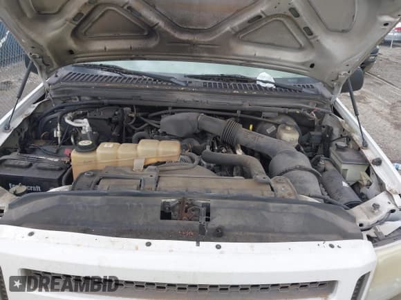 ✅ 2005 Ford Excursion Eddie Bauer • VIN: 1FMNU44L05ED40163 • Lot: 41989162. Wystawiony na IAAI z przebiegiem 416 163 mil. Bezpłatny archiwum sprzedaży aukcyjnych z USA i szczegółowy raport historii pojazdu na DreamBid. Zdjęcie 10.