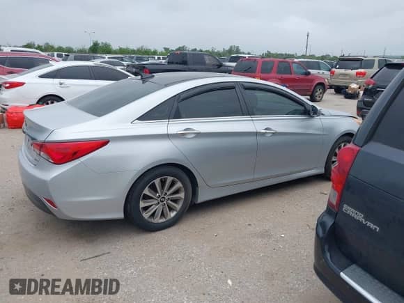 2014 Hyundai Sonata Limited с VIN 5NPEC4AC6EH884520, выставлен на аукционе IAAI как лот 41832196 с пробегом 162 516 миль миль и . История ставок и продаж доступна на DreamBid. Изображение 13.