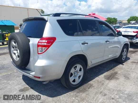 ✅ 2010 Toyota RAV4 • VIN: JTMZK4DV3A5026210 • Лот: 42473126. Опубликован ранее на IAAI с пробегом 247 560 миль. Бесплатный доступ к архиву аукционных продаж из США и подробный отчёт об истории автомобиля на DreamBid. Изображение 4.