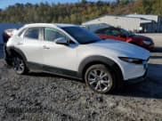✅ 2023 Mazda CX-30 S Carbon Edition • VIN: 3MVDMBCM8PM552724 • Lot: 89699825. Wystawiony na Copart z przebiegiem 15 381 mil. Bezpłatny archiwum sprzedaży aukcyjnych z USA i szczegółowy raport historii pojazdu na DreamBid. Zdjęcie 4.