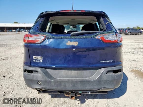 ✅ 2014 Jeep Cherokee Sport • VIN: 1C4PJMAB8EW233275 • Lot: 90758625. Wystawiony na Copart z przebiegiem 214 532 mil. Bezpłatny archiwum sprzedaży aukcyjnych z USA i szczegółowy raport historii pojazdu na DreamBid. Zdjęcie 6.