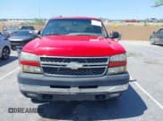 ✅ 2005 Chevrolet Silverado 2500HD LS • VIN: 1GCHK23U85F835517 • Lot: 42348998. Wystawiony na IAAI z przebiegiem 206 783 mil. Bezpłatny archiwum sprzedaży aukcyjnych z USA i szczegółowy raport historii pojazdu na DreamBid. Zdjęcie 12.