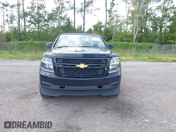 ✅ 2015 Chevrolet Suburban LT • VIN: 1GNSKJKC7FR199544 • Lot: 43322503. Wystawiony na IAAI z przebiegiem 219 219 mil. Bezpłatny archiwum sprzedaży aukcyjnych z USA i szczegółowy raport historii pojazdu na DreamBid. Zdjęcie 6.
