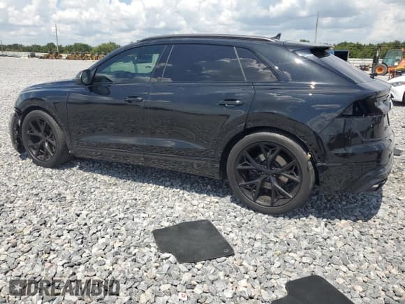 ✅ 2023 Audi SQ8 Prestige • VIN: WA1CWBF10PD003176 • Лот: 63669365. Опубликован ранее на Copart с пробегом 22 656 миль. Бесплатный доступ к архиву аукционных продаж из США и подробный отчёт об истории автомобиля на DreamBid. Изображение 2.