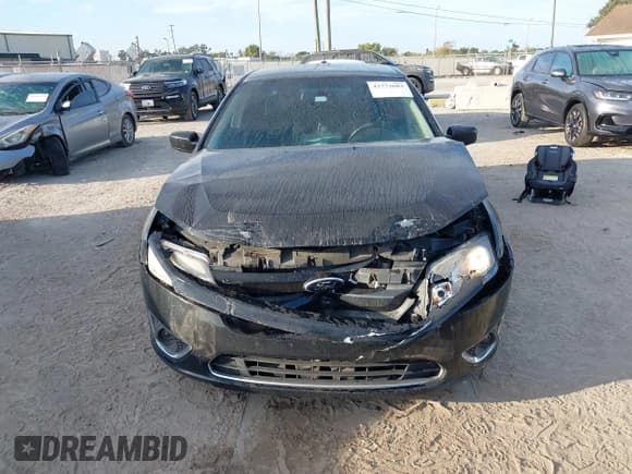 ✅ 2012 Ford Fusion SE • VIN: 3FAHP0HAXCR154656 • Lot: 43773683. Wystawiony na IAAI z przebiegiem 140 791 mil. Bezpłatny archiwum sprzedaży aukcyjnych z USA i szczegółowy raport historii pojazdu na DreamBid. Zdjęcie 6.