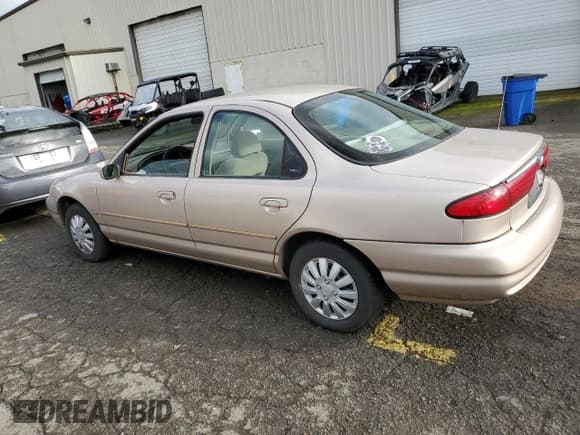 ✅ 1998 Ford Contour SE • VIN: 1FAFP6637WK280190 • Лот: 84331424. Опубликован ранее на Copart с пробегом 185 754 миль. Бесплатный доступ к архиву аукционных продаж из США и подробный отчёт об истории автомобиля на DreamBid. Изображение 2.
