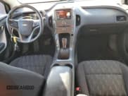 ✅ 2015 Chevrolet Volt • VIN: 1G1RC6E49FU131306 • Lot: 39789494. Wystawiony na Copart z przebiegiem 142 297 mil. Bezpłatny archiwum sprzedaży aukcyjnych z USA i szczegółowy raport historii pojazdu na DreamBid. Zdjęcie 8.