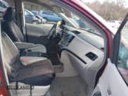 ✅ 2011 Toyota Sienna LE • VIN: 5TDJK3DC9BS006917 • Лот: 43827292. Опубликован ранее на IAAI с пробегом 252 532 миль. Бесплатный доступ к архиву аукционных продаж из США и подробный отчёт об истории автомобиля на DreamBid. Изображение 5.