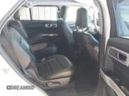 ✅ 2022 Ford Explorer XLT • VIN: 1FMSK7DHXNGA83331 • Lot: 41606848. Wystawiony na IAAI z przebiegiem 54 139 mil. Bezpłatny archiwum sprzedaży aukcyjnych z USA i szczegółowy raport historii pojazdu na DreamBid. Zdjęcie 8.
