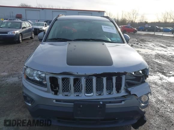 ✅ 2017 Jeep Compass High Altitude • VIN: 1C4NJDEB1HD171980 • Lot: 43665749. Wystawiony na IAAI z przebiegiem 111 542 mil. Bezpłatny archiwum sprzedaży aukcyjnych z USA i szczegółowy raport historii pojazdu na DreamBid. Zdjęcie 12.
