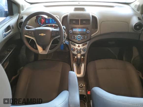 ✅ 2014 Chevrolet Sonic LT • VIN: 1G1JC5SH6E4169203 • Lot: 65759224. Wystawiony na Copart z przebiegiem 163 058 mil mil. Skorzystaj z bezpłatnego archiwum sprzedaży aukcyjnych z USA i zobacz szczegółowy raport historii pojazdu na DreamBid. Zdjęcie 8.