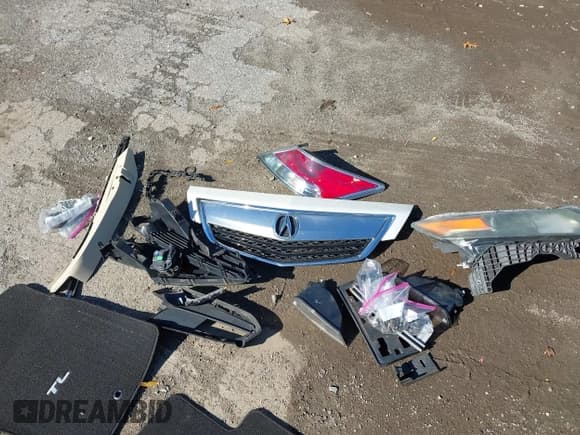 ✅ 2012 Acura TL Technology • VIN: 19UUA8F54CA032899 • Лот: 43594747. Опубликован ранее на IAAI с пробегом 226 914 миль. Бесплатный доступ к архиву аукционных продаж из США и подробный отчёт об истории автомобиля на DreamBid. Изображение 12.