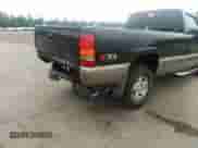 2002 Chevrolet Silverado 1500 LS with VIN 1GCEK14T72Z273185, listed as a IAAI auction lot 34055338 with 123,301 mi miles and . Bid and sale history available at DreamBid. Image 12.