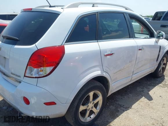 ✅ 2012 Chevrolet Captiva Sport LT • VIN: 3GNAL3E50CS632079 • Lot: 42217009. Wystawiony na IAAI z przebiegiem 184 602 mil. Bezpłatny archiwum sprzedaży aukcyjnych z USA i szczegółowy raport historii pojazdu na DreamBid. Zdjęcie 4.