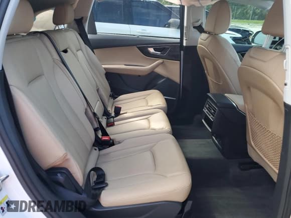 ✅ 2022 Audi Q7 Premium Plus • VIN: WA1LXBF76ND016349 • Лот: 83761645. Опубликован ранее на Copart с пробегом 34 439 миль. Бесплатный доступ к архиву аукционных продаж из США и подробный отчёт об истории автомобиля на DreamBid. Изображение 11.