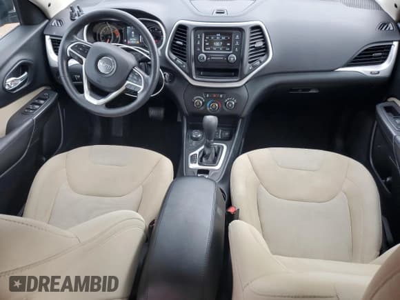 ✅ 2016 Jeep Cherokee Sport • VIN: 1C4PJMAS7GW267761 • Лот: 66961165. Опубликован ранее на Copart с пробегом 68 710 миль. Бесплатный доступ к архиву аукционных продаж из США и подробный отчёт об истории автомобиля на DreamBid. Изображение 8.