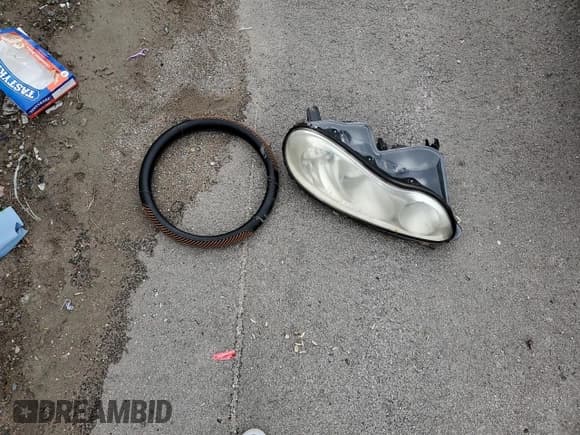 ✅ 2002 Chrysler Concorde Limited • VIN: 2C3AD56GX2H178351 • Лот: 79863364. Опубликован ранее на Copart с пробегом Не указан. Бесплатный доступ к архиву аукционных продаж из США и подробный отчёт об истории автомобиля на DreamBid. Изображение 14.