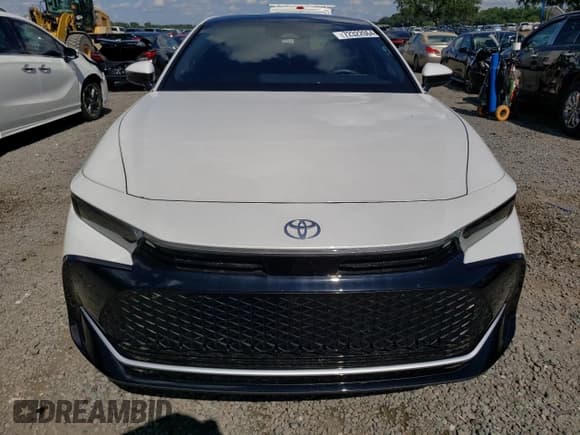 ✅ 2023 Toyota Crown XLE • VIN: JTDAAAAF8P3009113 • Лот: 72322064. Опубликован ранее на Copart с пробегом 11 462 миль. Бесплатный доступ к архиву аукционных продаж из США и подробный отчёт об истории автомобиля на DreamBid. Изображение 5.