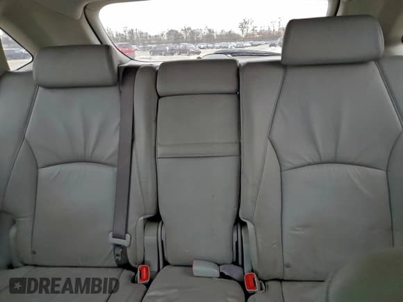 ✅ 2007 Lexus RX 350 • VIN: 2T2HK31U57C045995 • Lot: 95910005. Listed on Copart with 179,708 mi. Free auction sales archive from the USA and detailed vehicle history report at DreamBid. Image 10.