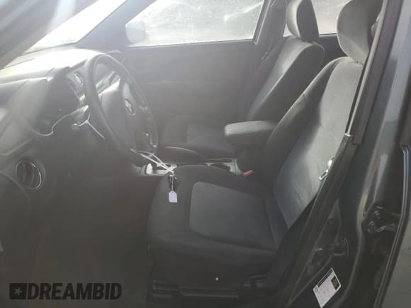 ✅ 2004 Mitsubishi Outlander LS • VIN: JA4LX31F54U049765 • Lot: 62441514. Wystawiony na Copart z przebiegiem 211 231 mil. Bezpłatny archiwum sprzedaży aukcyjnych z USA i szczegółowy raport historii pojazdu na DreamBid. Zdjęcie 7.