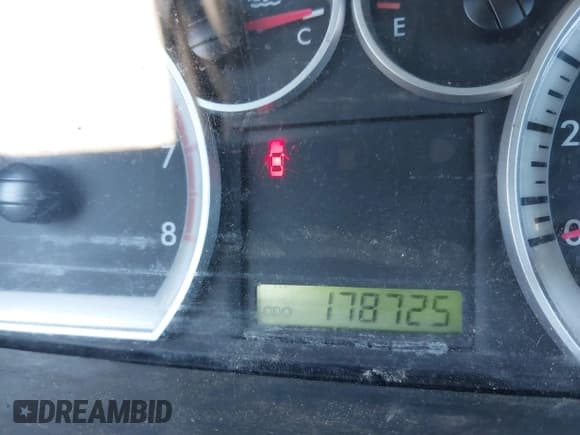 ✅ 2008 Chevrolet Aveo LT • VIN: KL1TG56648B177918 • Lot: 41575526. Wystawiony na IAAI z przebiegiem 178 725 mil. Bezpłatny archiwum sprzedaży aukcyjnych z USA i szczegółowy raport historii pojazdu na DreamBid. Zdjęcie 15.