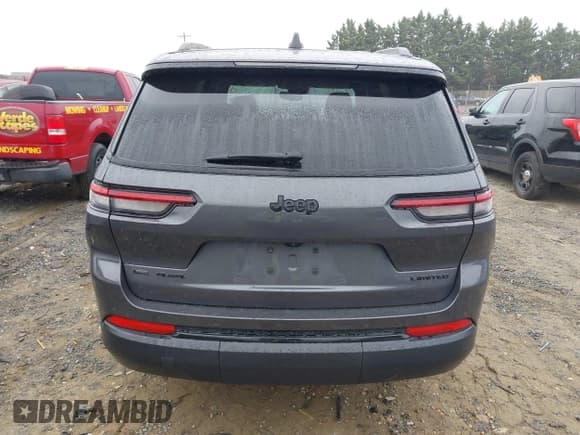 ✅ 2023 Jeep Grand Cherokee Limited • VIN: 1C4RJKBG9P8702355 • Lot: 43134647. Listed on IAAI with 48,888 mi. Free auction sales archive from the USA and detailed vehicle history report at DreamBid. Image 16.