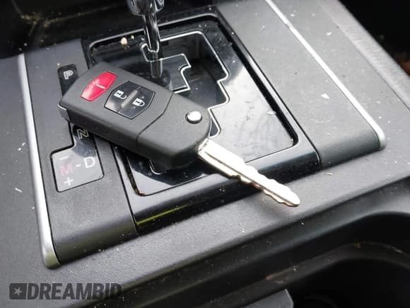 ✅ 2011 Mazda CX-9 Touring • VIN: JM3TB3CV7B0310852 • Lot: 43662408. Wystawiony na IAAI z przebiegiem 244 790 mil. Bezpłatny archiwum sprzedaży aukcyjnych z USA i szczegółowy raport historii pojazdu na DreamBid. Zdjęcie 11.