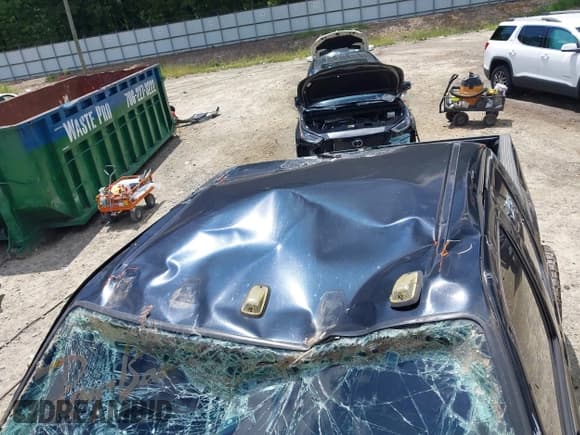 ✅ 2003 Ford F-250 XL • VIN: 1FTNX21P63EC20484 • Lot: 42974672. Wystawiony na IAAI z przebiegiem Nie podano. Bezpłatny archiwum sprzedaży aukcyjnych z USA i szczegółowy raport historii pojazdu na DreamBid. Zdjęcie 15.