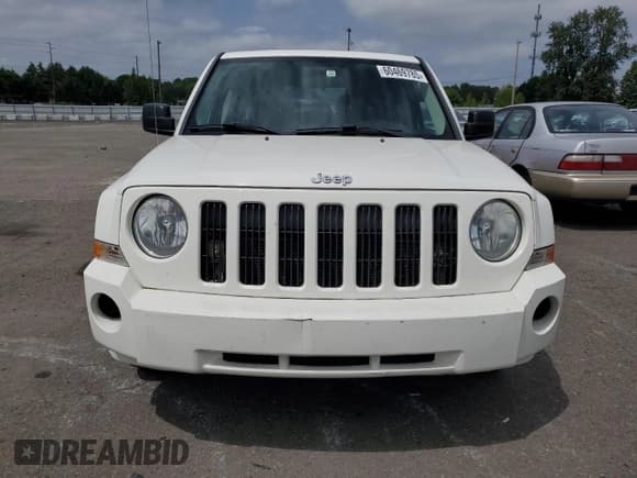 ✅ 2010 Jeep Patriot Sport • VIN: 1J4NT2GA7AD523348 • Лот: 60469785. Опубликован ранее на Copart с пробегом 137 398 миль. Бесплатный доступ к архиву аукционных продаж из США и подробный отчёт об истории автомобиля на DreamBid. Изображение 5.