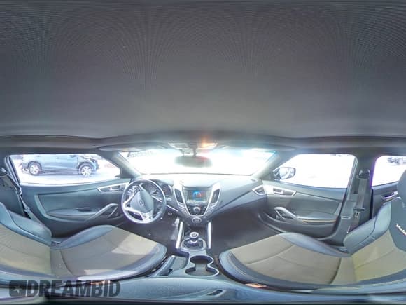 ✅ 2016 Hyundai Veloster • VIN: KMHTC6AD3GU256608 • Lot: 41832185. Wystawiony na Copart z przebiegiem 64 099 mil. Bezpłatny archiwum sprzedaży aukcyjnych z USA i szczegółowy raport historii pojazdu na DreamBid. Zdjęcie 14.