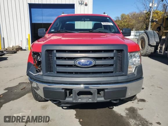 ✅ 2010 Ford F-150 XL • VIN: 1FTMF1EW0AKC34647 • Lot: 87439115. Wystawiony na Copart z przebiegiem 82 389 mil. Bezpłatny archiwum sprzedaży aukcyjnych z USA i szczegółowy raport historii pojazdu na DreamBid. Zdjęcie 5.