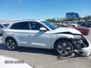 ✅ 2023 Audi Q5 Premium Plus • VIN: WA1BBAFY7P2167227 • Lot: 42632124. Wystawiony na IAAI z przebiegiem 17 065 mil. Bezpłatny archiwum sprzedaży aukcyjnych z USA i szczegółowy raport historii pojazdu na DreamBid. Zdjęcie 13.