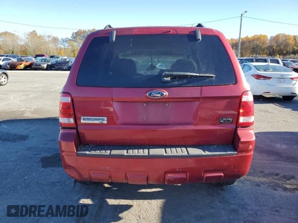✅ 2008 Ford Escape XLT • VIN: 1FMCU03148KB91701 • Lot: 91860415. Listed on Copart with 129,011 mi. Free auction sales archive from the USA and detailed vehicle history report at DreamBid. Image 6.