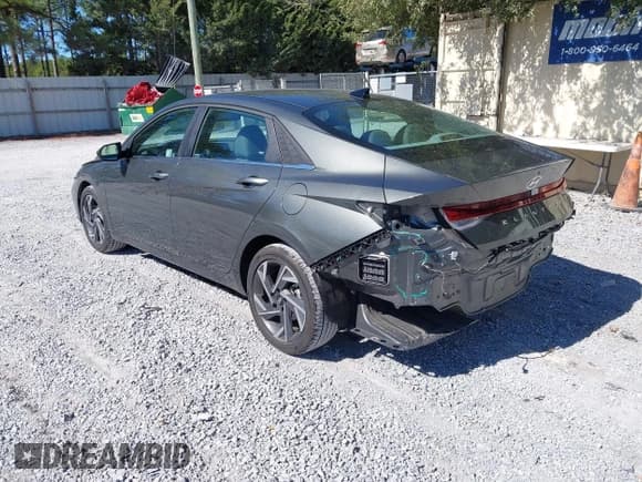 ✅ 2025 Hyundai Elantra SEL Convenience • VIN: KMHLS4DG9SU935756 • Lot: 43623411. Wystawiony na IAAI z przebiegiem 16 630 mil. Bezpłatny archiwum sprzedaży aukcyjnych z USA i szczegółowy raport historii pojazdu na DreamBid. Zdjęcie 3.