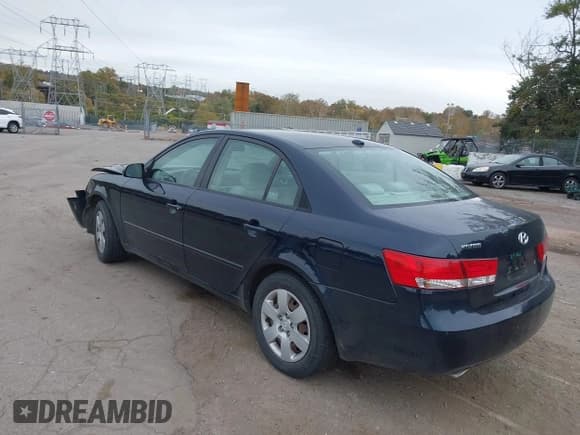 ✅ 2008 Hyundai Sonata GLS • VIN: 5NPET46F78H343399 • Lot: 43557540. Listed on IAAI with 127,130 mi. Free auction sales archive from the USA and detailed vehicle history report at DreamBid. Image 3.