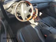 ✅ 2001 Mercedes-Benz SLK 230/320 • VIN: WDBKK65FX1F194407 • Лот: 73202844. Опубликован ранее на Copart с пробегом 124 214 миль. Бесплатный доступ к архиву аукционных продаж из США и подробный отчёт об истории автомобиля на DreamBid. Изображение 8.