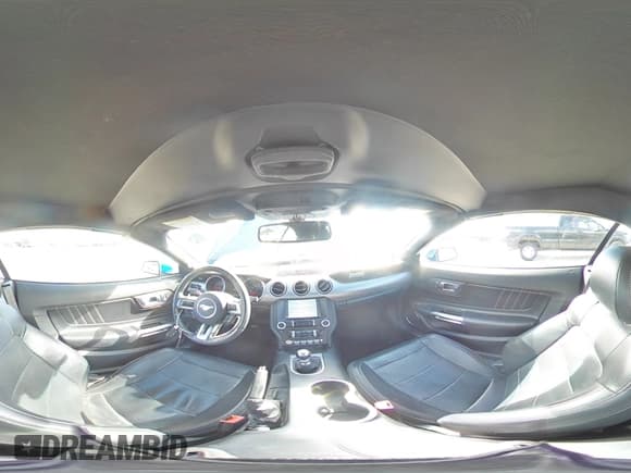 ✅ 2018 Ford Mustang GT Premium • VIN: 1FATP8FF4J5115861 • Lot: 87112955. Wystawiony na Copart z przebiegiem 68 949 mil. Bezpłatny archiwum sprzedaży aukcyjnych z USA i szczegółowy raport historii pojazdu na DreamBid. Zdjęcie 14.