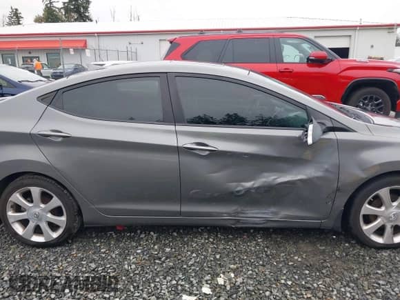 2013 Hyundai Elantra GLS with VIN 5NPDH4AE6DH221994, listed as a IAAI auction lot 43516204 with 156,425 mi miles and . Bid and sale history available at DreamBid. Image 13.