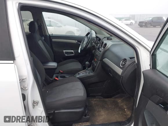 ✅ 2012 Chevrolet Captiva Sport LS • VIN: 3GNAL2EK2CS536423 • Lot: 41483779. Wystawiony na IAAI z przebiegiem 119 609 mil. Bezpłatny archiwum sprzedaży aukcyjnych z USA i szczegółowy raport historii pojazdu na DreamBid. Zdjęcie 5.