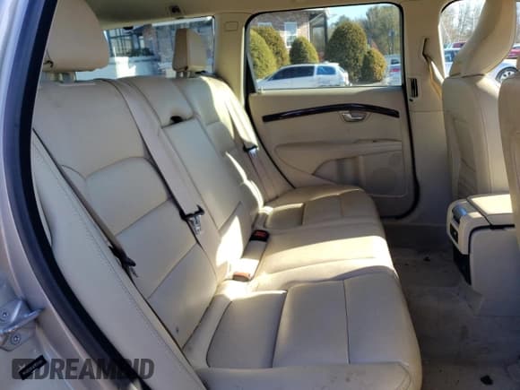 ✅ 2015 Volvo XC70 T6 • VIN: YV4902NK4F1230394 • Lot: 47883005. Listed on Copart with 66,492 mi. Free auction sales archive from the USA and detailed vehicle history report at DreamBid. Image 10.
