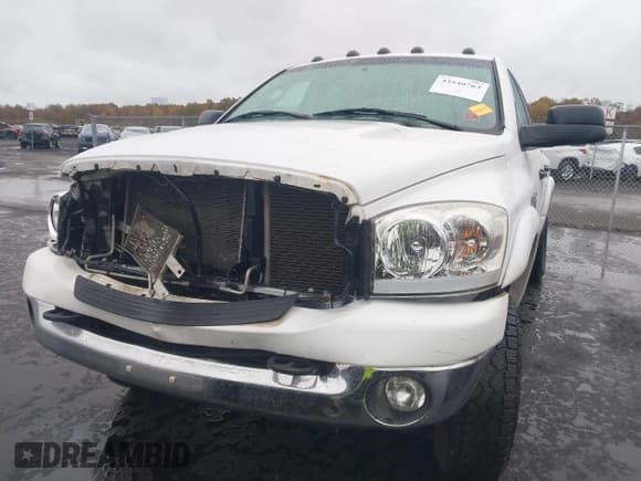 ✅ 2007 Dodge 2500 SLT • VIN: 3D7KS28D17G767678 • Lot: 43540763. Wystawiony na IAAI z przebiegiem 239 125 mil. Bezpłatny archiwum sprzedaży aukcyjnych z USA i szczegółowy raport historii pojazdu na DreamBid. Zdjęcie 6.
