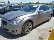 ✅ 2013 Infiniti M • VIN: JN1BY1AP8DM511864 • Lot: 42853610. Wystawiony na IAAI z przebiegiem 131 197 mil. Bezpłatny archiwum sprzedaży aukcyjnych z USA i szczegółowy raport historii pojazdu na DreamBid. Zdjęcie 17.