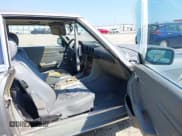 ✅ 1989 Mercedes-Benz 560 SL • VIN: WDBBA48DXKA092637 • Лот: 42573093. Опубликован ранее на IAAI с пробегом 104 740 миль. Бесплатный доступ к архиву аукционных продаж из США и подробный отчёт об истории автомобиля на DreamBid. Изображение 5.