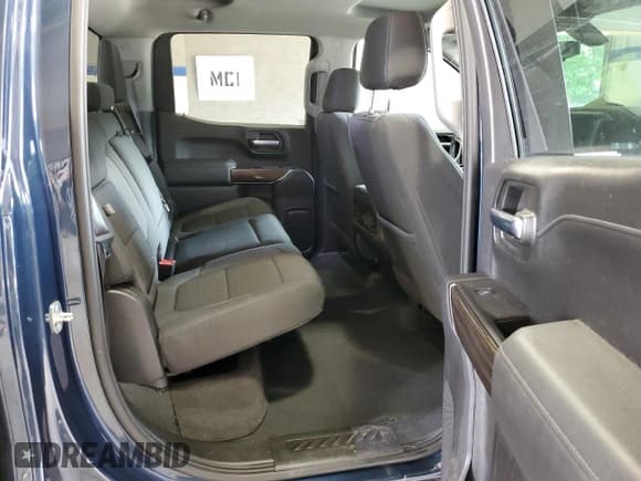 ✅ 2021 Chevrolet Silverado 1500 LT Trail Boss • VIN: 3GCPYFED5MG212593 • Lot: 65047244. Wystawiony na Copart z przebiegiem 40 920 mil. Bezpłatny archiwum sprzedaży aukcyjnych z USA i szczegółowy raport historii pojazdu na DreamBid. Zdjęcie 10.